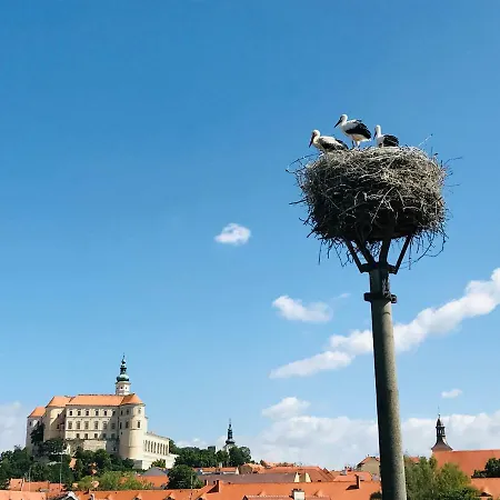 čáp 3*
